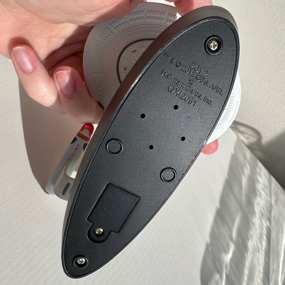 Hallmark Keepsake Ornament 2012 Star Trek The Next Generation 25th Anniversary - Picture 11 of 11